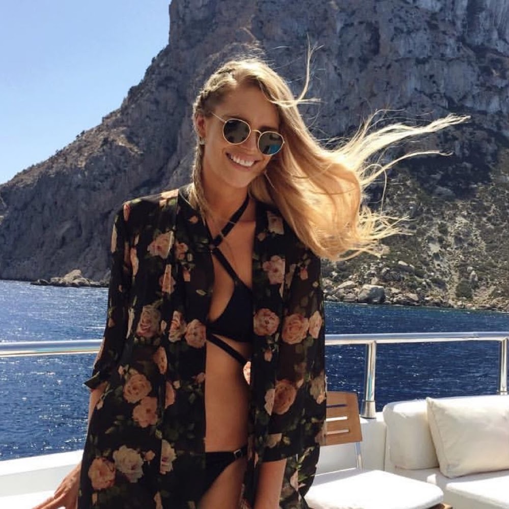 Meet your Posher, Alexandra